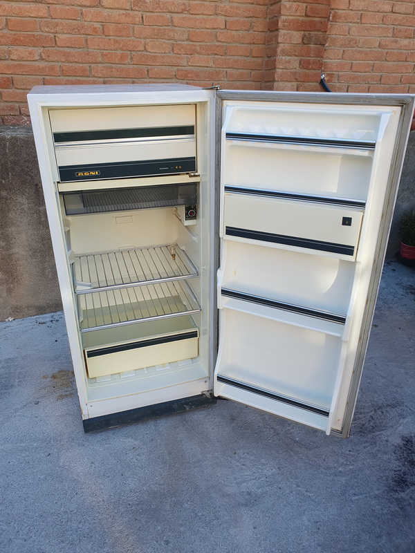 nevera 1 puerta agni 127x55.5x59 (42eu) 1u.